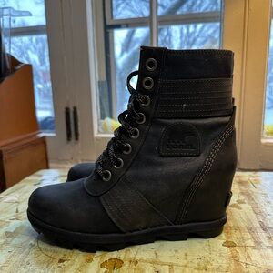Sorel Women's Black Lace-Up Wedge Boots